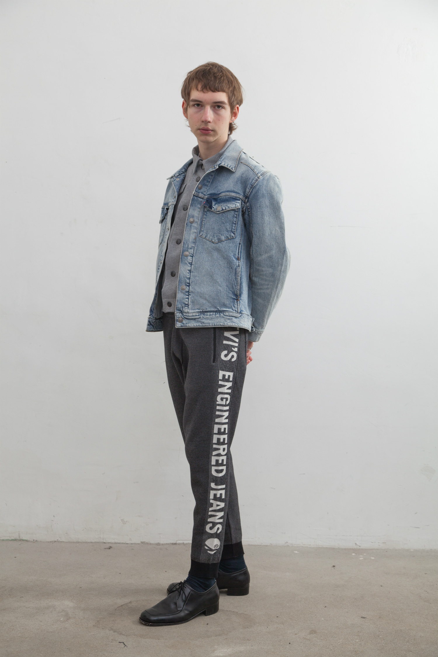 Levis Engineering Jeans